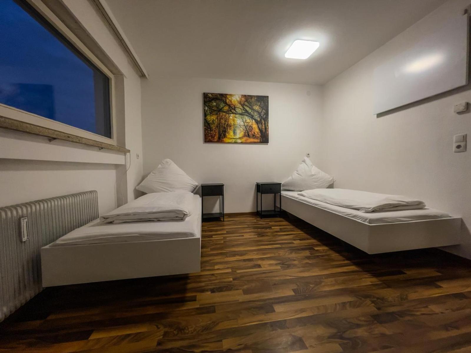 Budget Studio - 2 Einzelbetten - Parkplatz Dornbirn Bagian luar foto